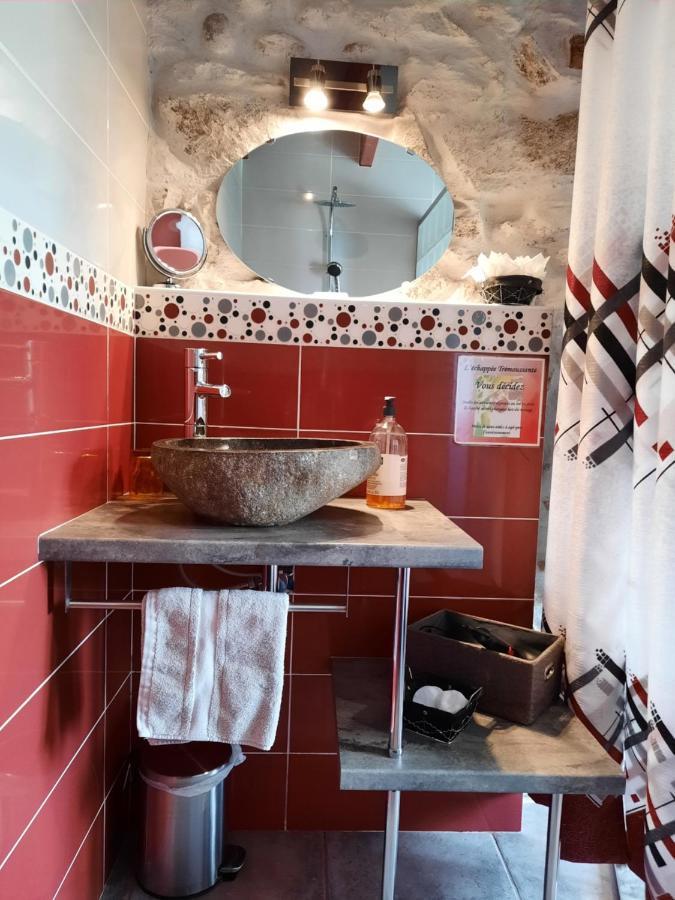 Bed and Breakfast L'Echappee Tremoussante Saint-Barthélemy-de-Vals Zewnętrze zdjęcie