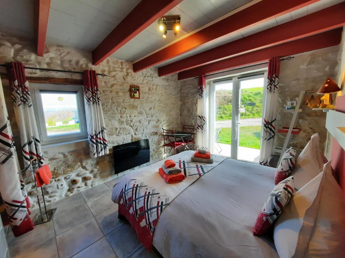 Bed and Breakfast L'Echappee Tremoussante Saint-Barthélemy-de-Vals Zewnętrze zdjęcie