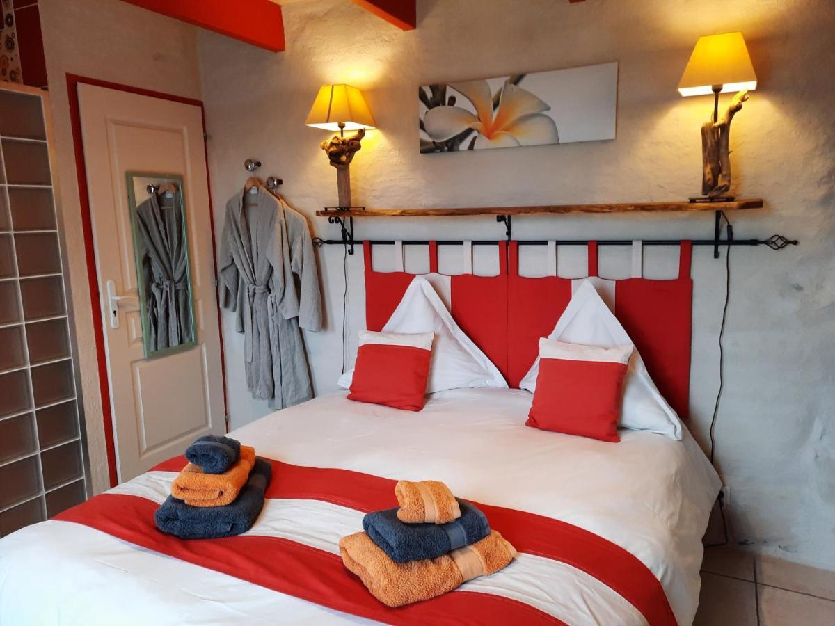 Bed and Breakfast L'Echappee Tremoussante Saint-Barthélemy-de-Vals Zewnętrze zdjęcie