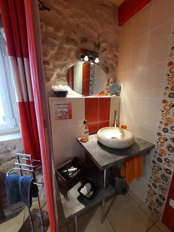 Bed and Breakfast L'Echappee Tremoussante Saint-Barthélemy-de-Vals Zewnętrze zdjęcie