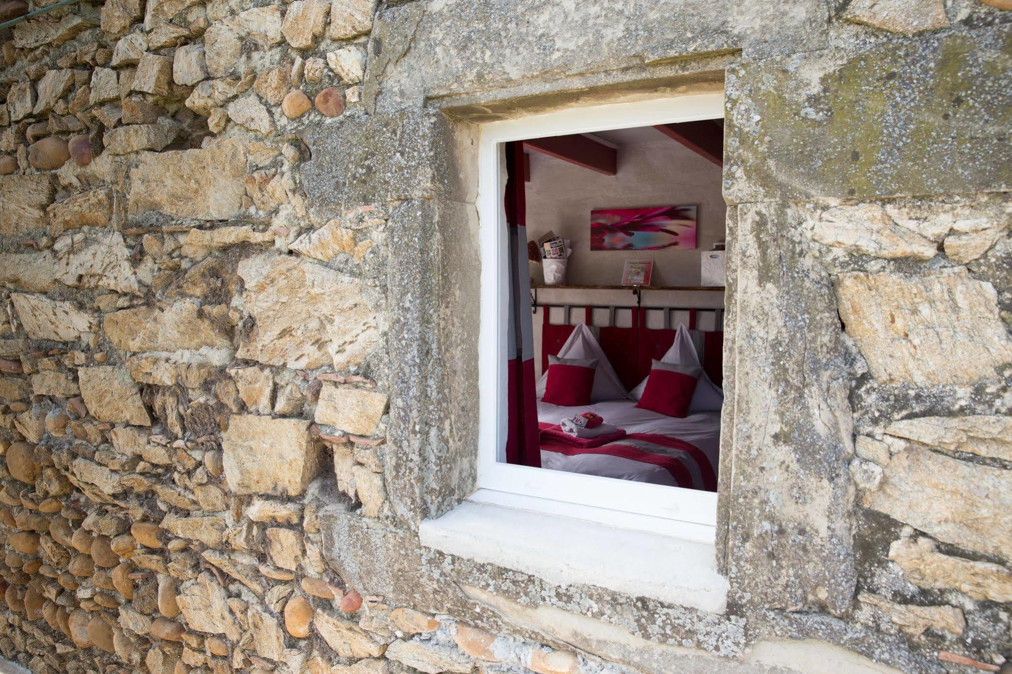 Bed and Breakfast L'Echappee Tremoussante Saint-Barthélemy-de-Vals Zewnętrze zdjęcie